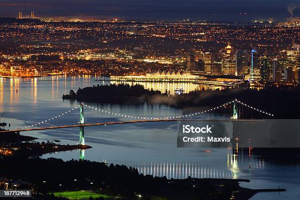 Vancouver Lions Gate Bridge Vogelperspektive Nacht Stockfoto und mehr Bilder von Nacht