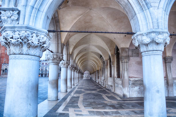 istock Exterior corridor of Doge's Palace 1877131391