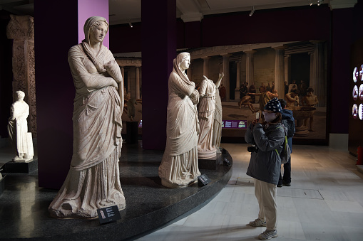 White and pink toned plaster head models (mass produced replica of Head of Aphrodite of Knidos)