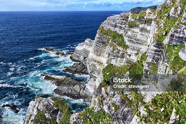 Впечатляющий Море Скалы Графство Керри Ирландия — стоковые фотографии и другие картинки Атлантический океан - Атлантический океан, Без людей, Береговая линия