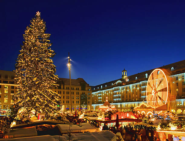 дрезден рождественский рынок - dresden germany стоковые фото и изображения