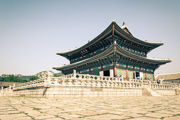istock Gyeongbokgung Palace 187787349