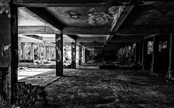 istock interior of an old abandoned building 187799626