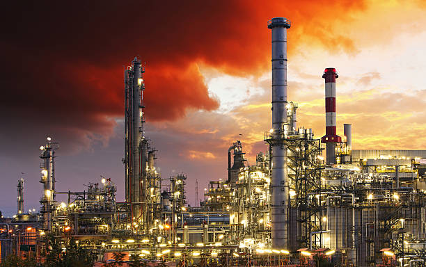 istock Oil indutry refinery - factory 187800120