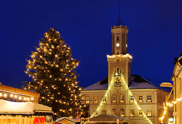 istock Schneeberg christmas market 187804076
