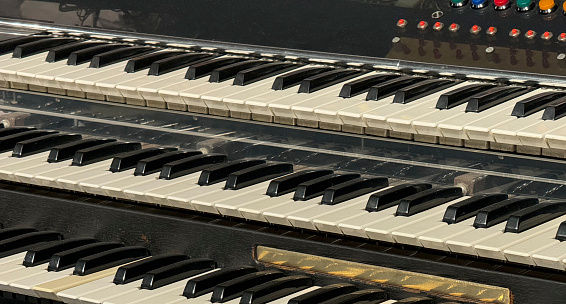 Rows of Piano keys