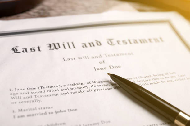 istock Last Will and Testament with pen on table, closeup 1878131753