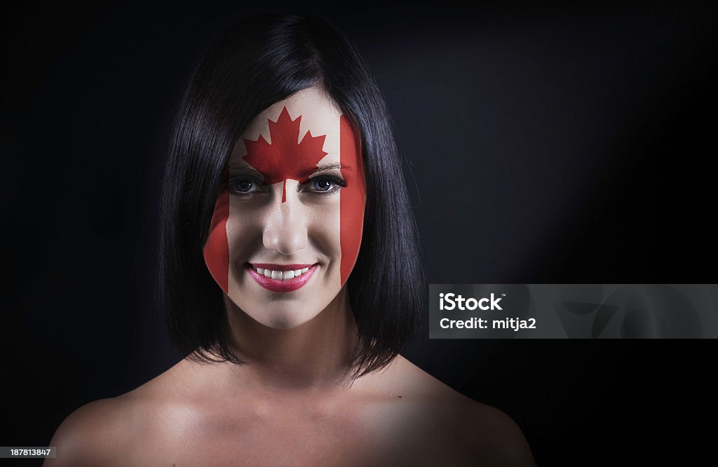 Flaga Kanady twarz - Zbiór zdjęć royalty-free (Czarne tło)