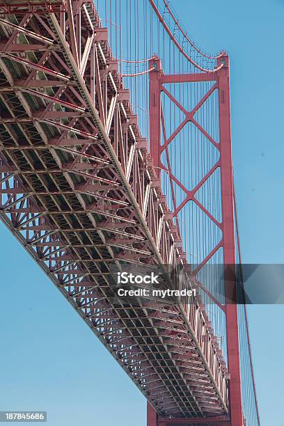 Ponte Suspensa - Fotografias de stock e mais imagens de Ao Ar Livre - Ao Ar Livre, Aço, Betão