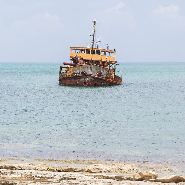 istock Unidentified sunken vessel 187857481