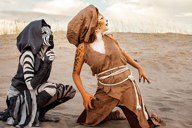 istock Humanoid Women in the Desert 187864077