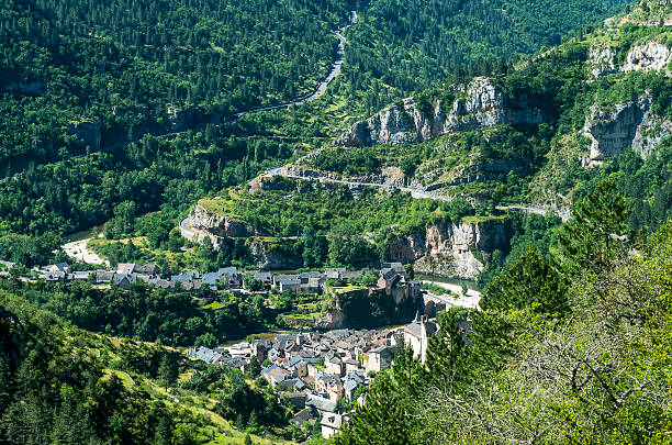 istock Sainte-Enimie, Gorges du Tarn 187871752