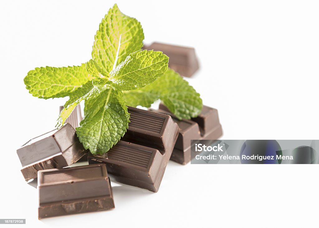 Chocolat et de feuilles de menthe - Photo de Aliment libre de droits