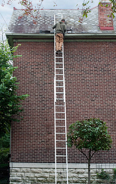 istock Slate Roof Repair 187873038
