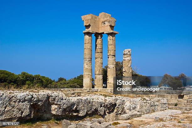 Rovine Dellantico Tempio In Lidi Grecia - Fotografie stock e altre immagini di Acropoli - Atene - Acropoli - Atene, Acropoli - Lindos, Antico - Vecchio stile