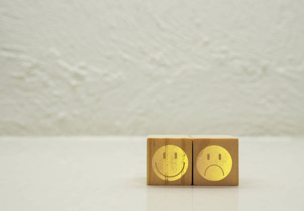 White mug with the text “Happy Smile” accompanied by yellow emoji-style smiley faces. Represents positivity, good mood, optimism, and emotional wellbeing.