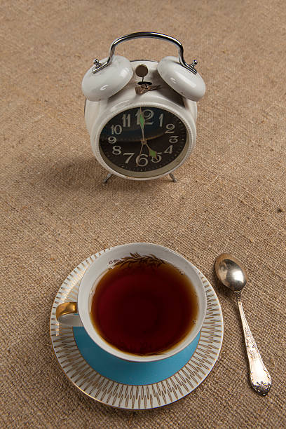 ファイブオクロック時間の紅茶 - five oclock tea ストックフォトと画像
