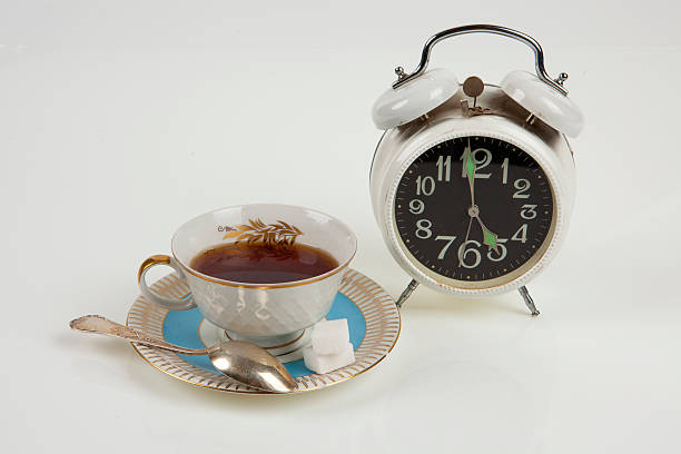ファイブオクロック時間の紅茶 - five oclock tea ストックフォトと画像
