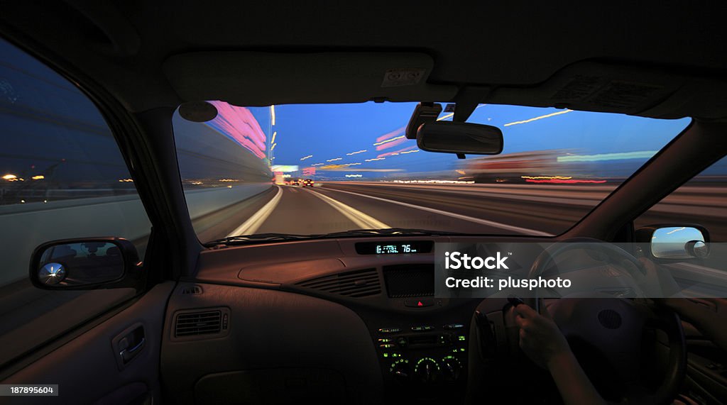 Velocidade de carro de carro de vista. - Foto de stock de Noite royalty-free