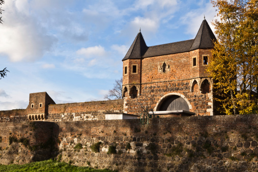 medieval town of Zons - town wall and gate built in the 14th century