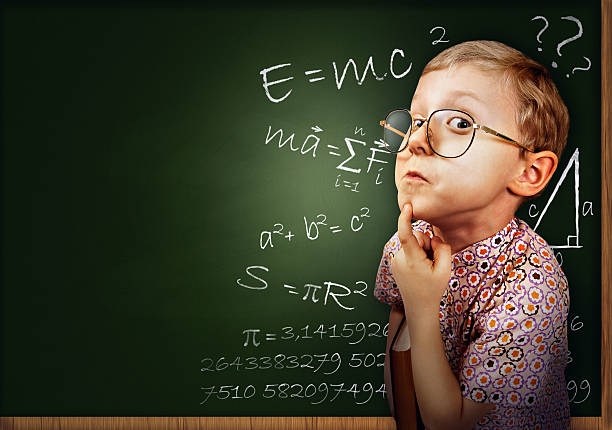 clevere schüler junge porträt - mathematics mathematical symbol child intelligence stock-fotos und bilder