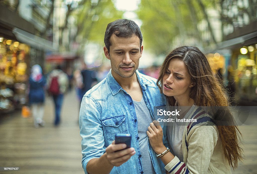 SMS - Foto de stock de Adulto joven libre de derechos