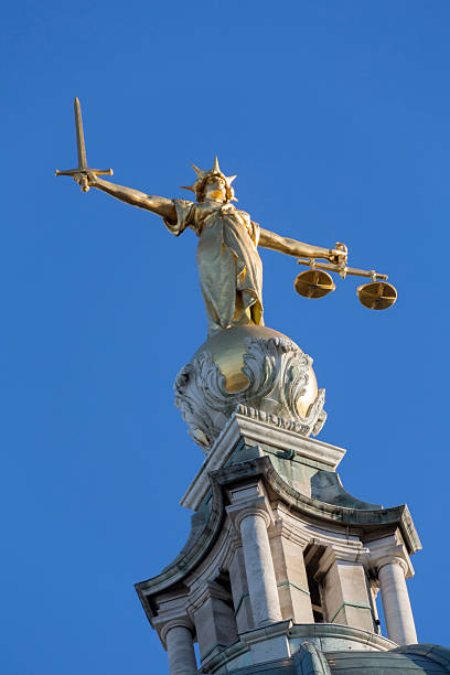 istock Lady Justice on top of Old Bailey 187907672
