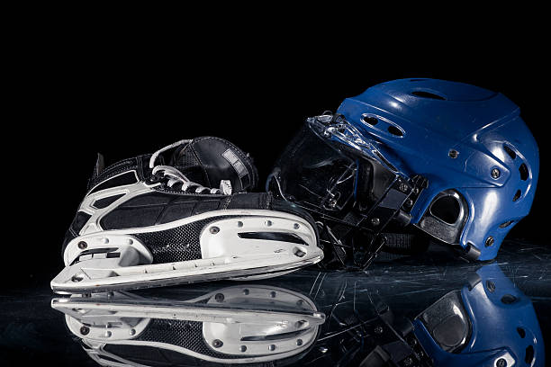 istock Ice hockey equipment 187917131