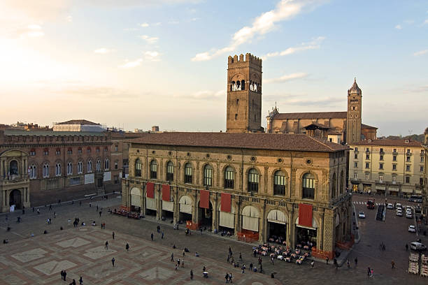 istock panoramic view of main square - bologna, italy 187917160