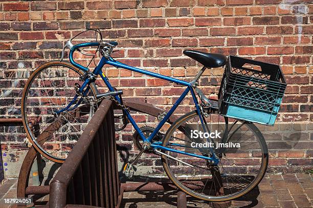 Bicicleta - Fotografias de stock e mais imagens de Antigo - Antigo, Ao Ar Livre, Asheville