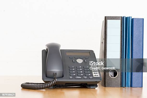 近代的なビジネス電話にリングバインダー - オフィスのストックフォトや画像を多数ご用意 - オフィス, 電話機, IP電話