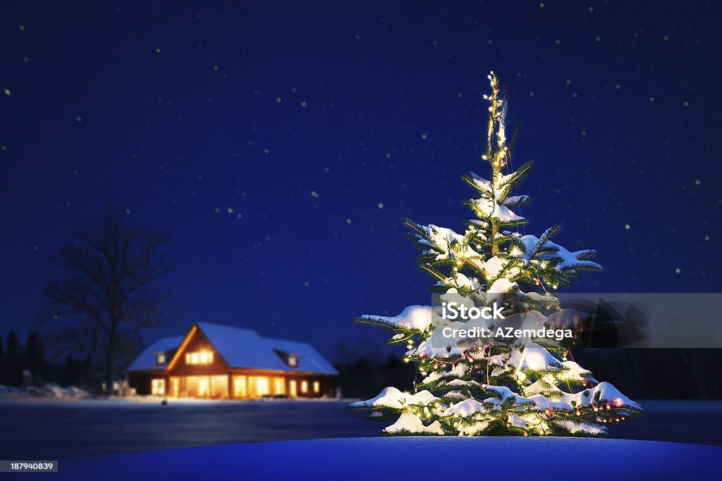 Casa a Natale - Foto stock royalty-free di Inverno