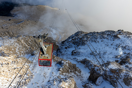 Accessing the mountain is easy with the use of a cable car, transportation on the mountain by cable car