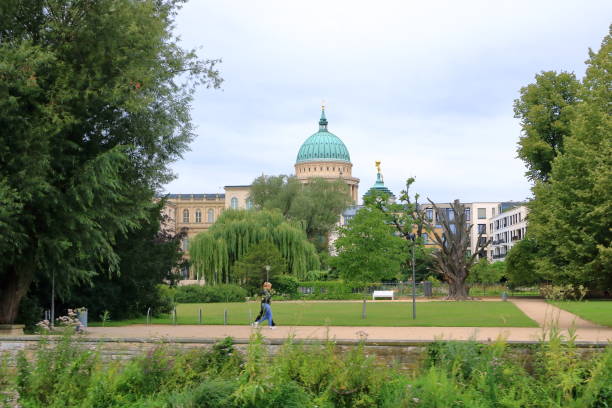 nicholas church (nikolaikirche) on a cloudy day - babelsberg photos et images de collection