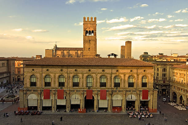 istock panoramic view of main square - bologna, italy 187956965