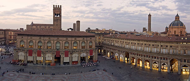 istock panoramic view of main square - bologna 187957784