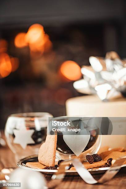 Foto de Decorações De Natal e mais fotos de stock de Ambiente - All Vocabulary - Ambiente - All Vocabulary, Bebida, Bebida alcoólica