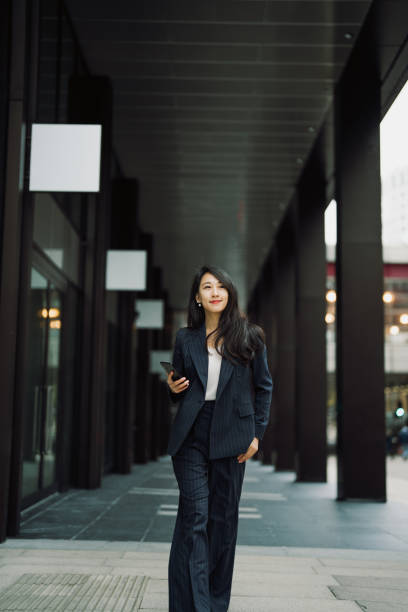 istock Business woman 1879688524