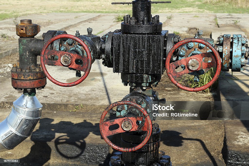 Pipeline e válvulas de - Royalty-free Bomba Petrolífera Foto de stock