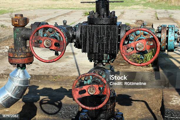 Pipeline E Válvulas De - Fotografias de stock e mais imagens de Bomba Petrolífera - Bomba Petrolífera, Líquido, Sonda de perfuração