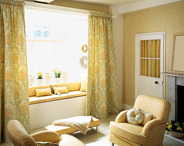 istock Beautiful living room interior 187972387