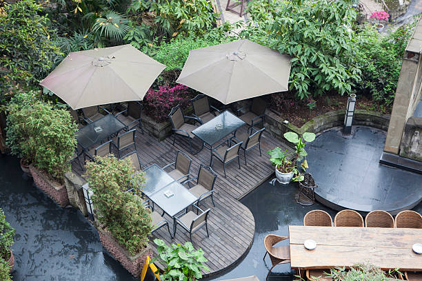 istock house exterior patio 187975233