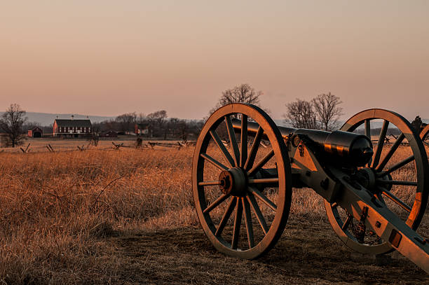istock Cannon with a golden glow from the setting sun 187979445