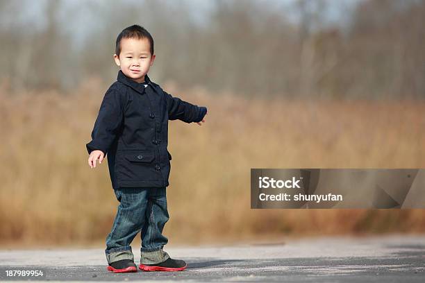 2 Jahre Alter Junge Stockfoto und mehr Bilder von Asiatischer und Indischer Abstammung - Asiatischer und Indischer Abstammung, Fotografie, Horizontal