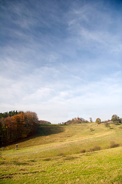 秋の風景に leuchtenburg - burgturm ストックフォトと画像