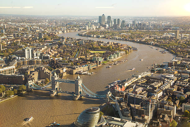 istock Sunrise over London 187992407