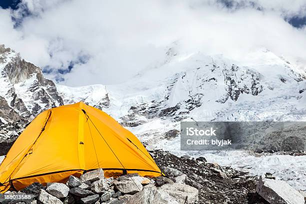 Everest Base Camp Und Zelt Stockfoto und mehr Bilder von Mount Everest - Mount Everest, Zelt, Hauptfirmensitz