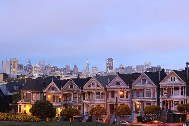 istock San Francisco: Painted Ladies at Alamo Square 188037350