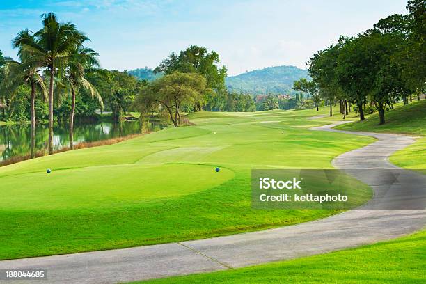 Golfplatz Stockfoto und mehr Bilder von Abschlagen - Abschlagen, Aktivitäten und Sport, Bauwerk