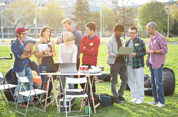 istock Coworking outdoors. 188072555